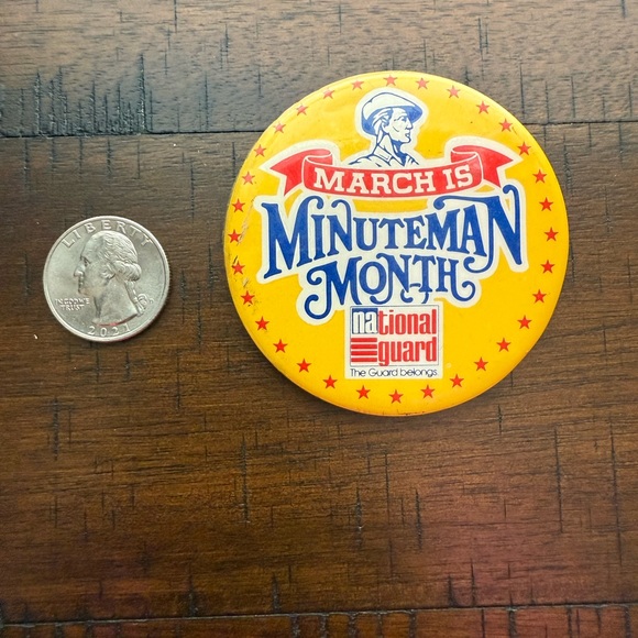 Vintage Button Pin Collection - Picture 3 of 11